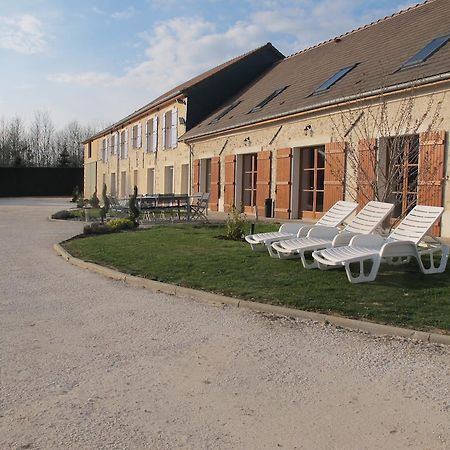 Au Domelia Provinois Hotel Cerneux Exterior photo